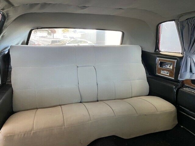 Cadillac Fleetwood 1973 image number 42