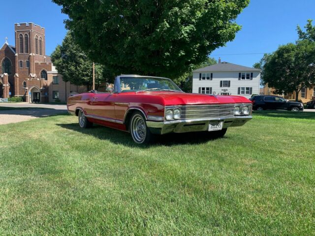 Buick LeSabre 1966 image number 5