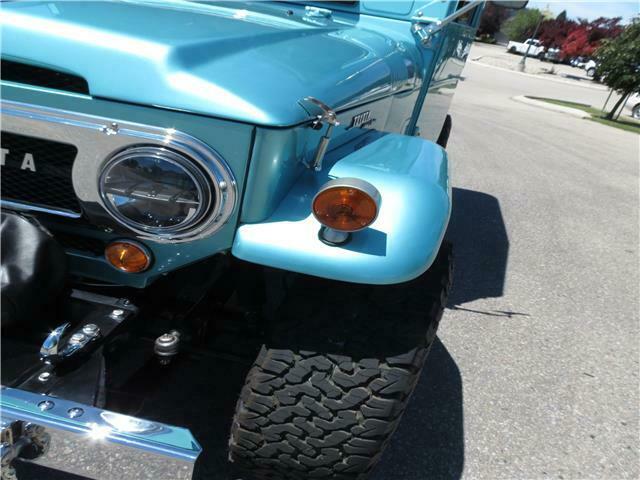 Toyota FJ Cruiser 1965 image number 16