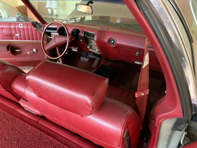 Oldsmobile Custom Cruiser 1973 image number 6