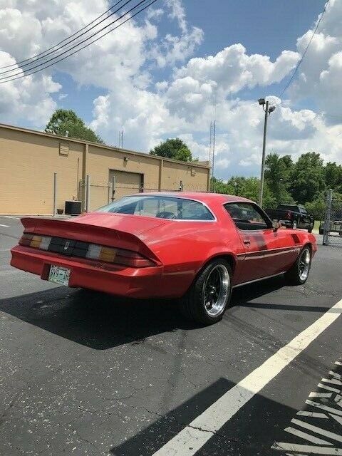 Chevrolet Camaro 1979 image number 1