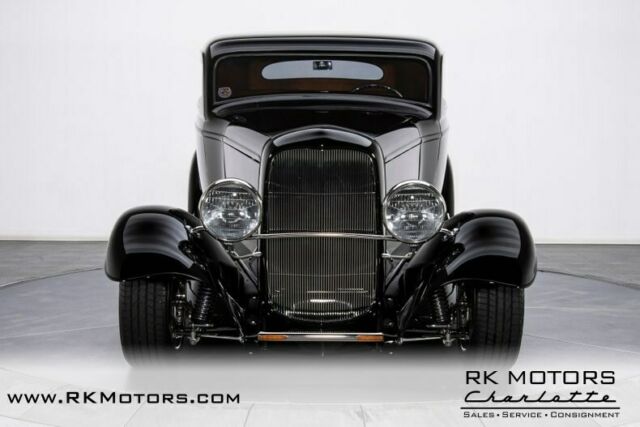 Ford 3-Window Coupe 1932 image number 36