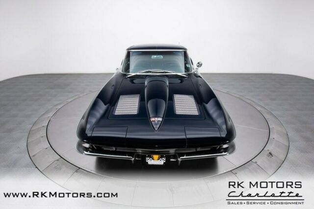 Chevrolet Corvette 1963 image number 36