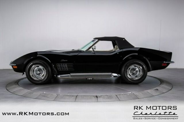 Chevrolet Corvette 1971 image number 18