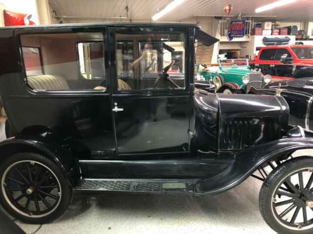 Ford Model T 1925 image number 22