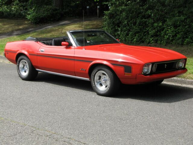 Ford Mustang 1973 image number 27