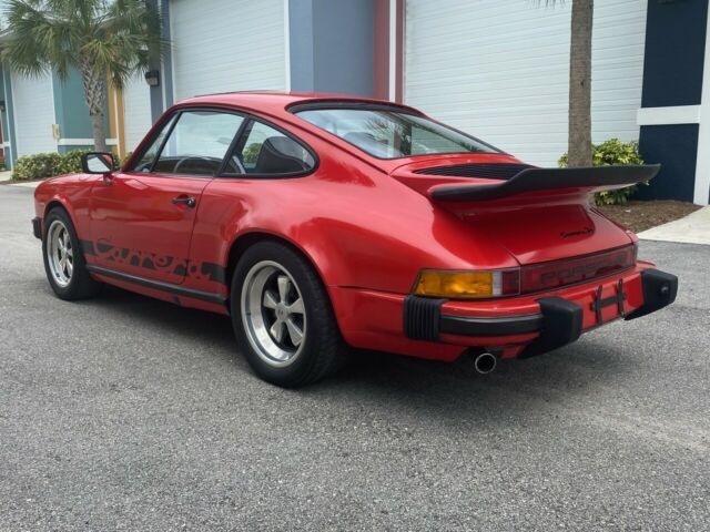 Porsche 911 1977 image number 29