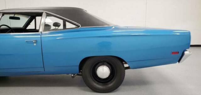 Plymouth Road Runner 1969 image number 2