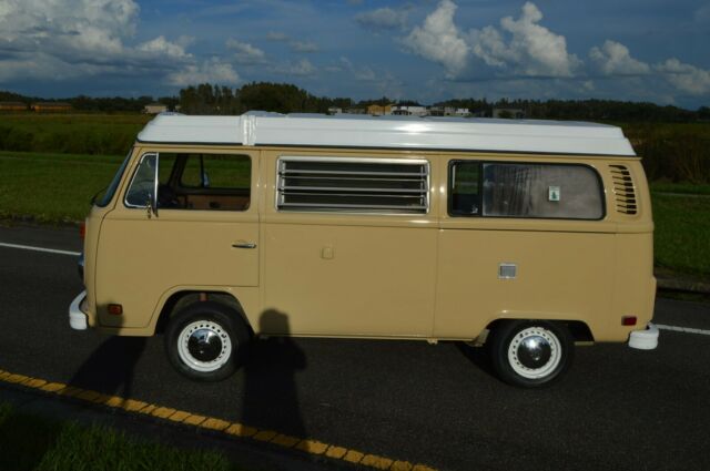 Volkswagen Bus/Vanagon 1978 image number 27