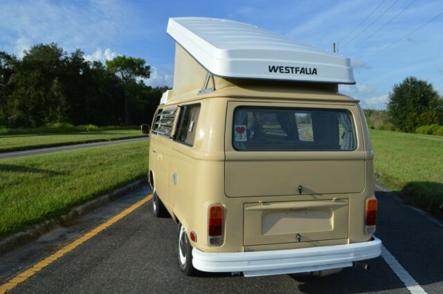 Volkswagen Bus/Vanagon 1978 image number 31