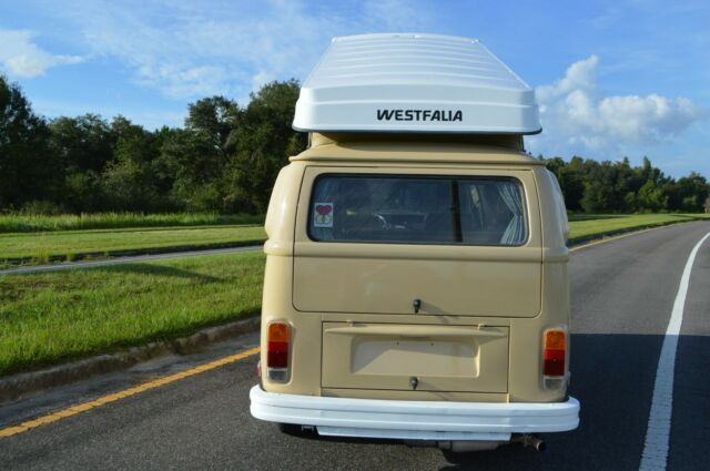 Volkswagen Bus/Vanagon 1978 image number 32