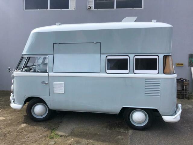 Volkswagen Bus/Vanagon 1972 image number 11