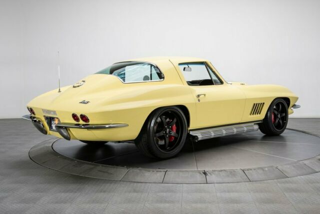 Chevrolet Corvette 1967 image number 25