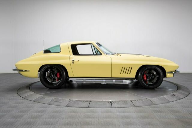 Chevrolet Corvette 1967 image number 32