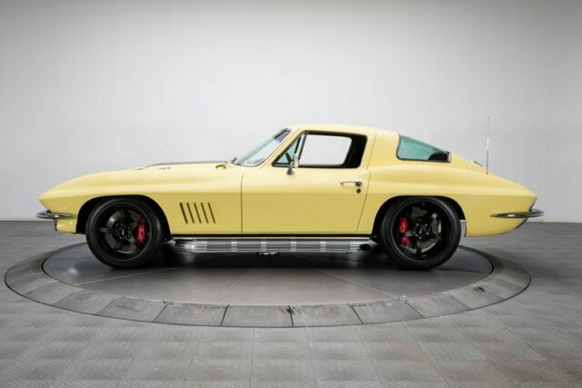 Chevrolet Corvette 1967 image number 9