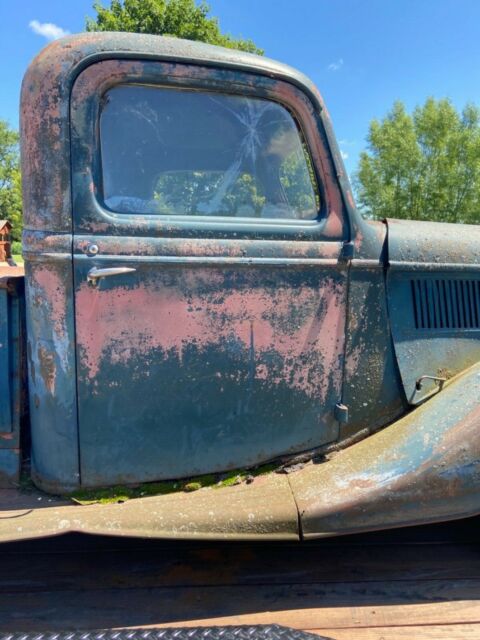 Ford Pickup 1937 image number 26