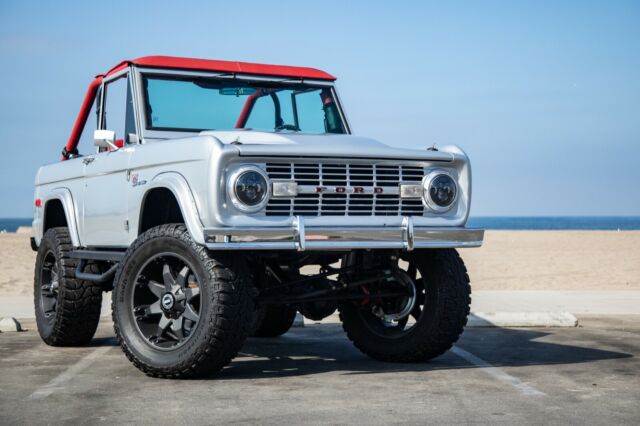 Ford Bronco 1972 image number 0