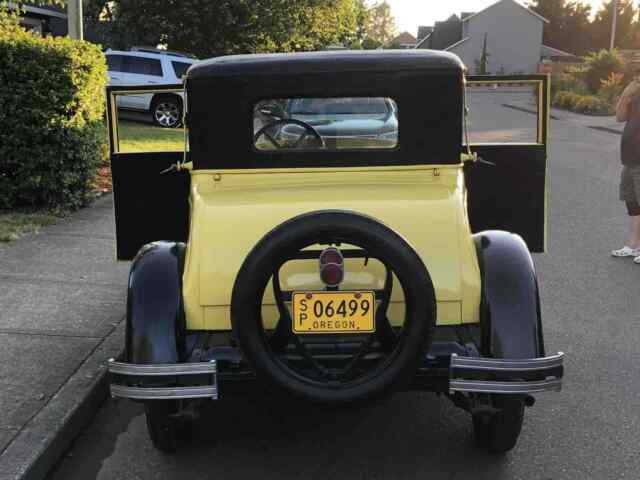 Chevrolet Landau 1928 image number 23