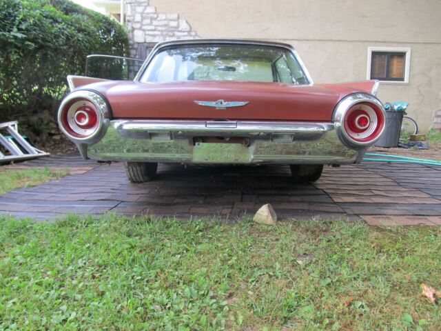 Ford Thunderbird 1962 image number 35