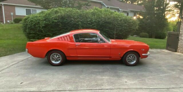 Ford Mustang 1966 image number 0