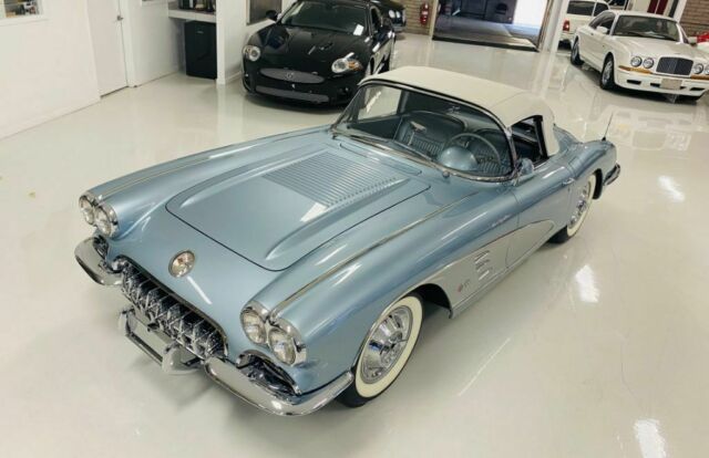 Chevrolet Corvette Fuelie 1958 image number 0