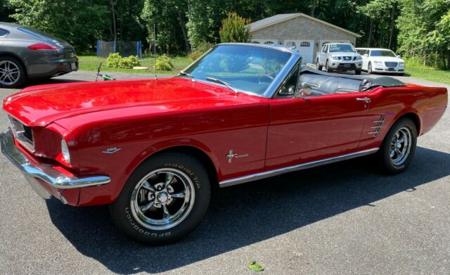 Ford Mustang 1966 image number 26