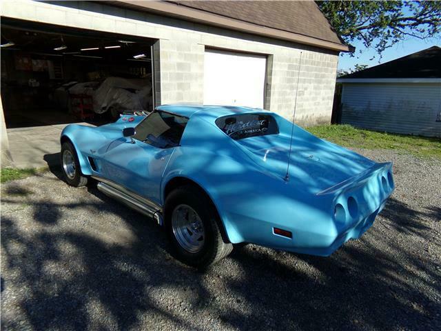 Chevrolet Corvette 1977 image number 1