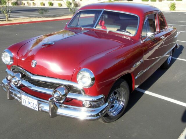 Ford Club Coupe (shoebox) 1951 image number 2