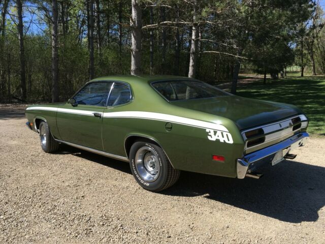 Plymouth Duster 1971 image number 27