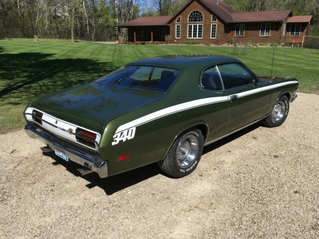 Plymouth Duster 1971 image number 28