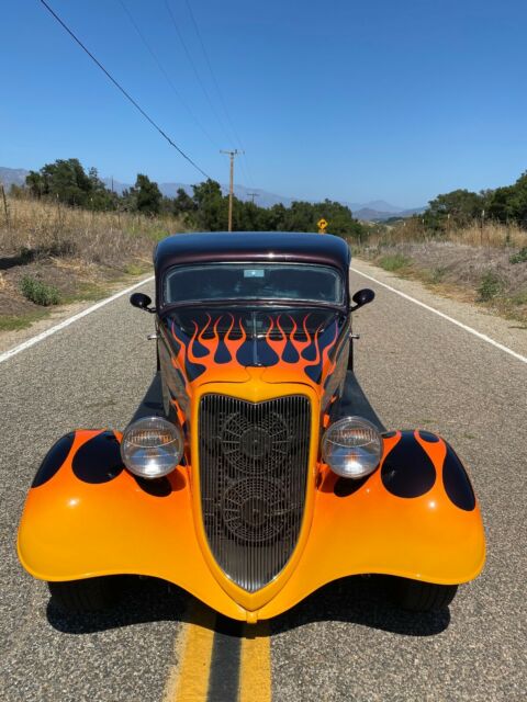 Ford chop top coupe 1934 image number 2