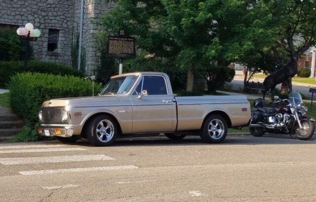 Chevrolet Cheyenne 1972 image number 0