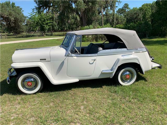 Willys Jeepster 1949 image number 11