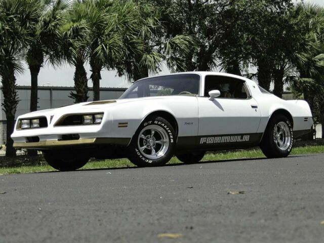 Pontiac Firebird 1978 image number 1