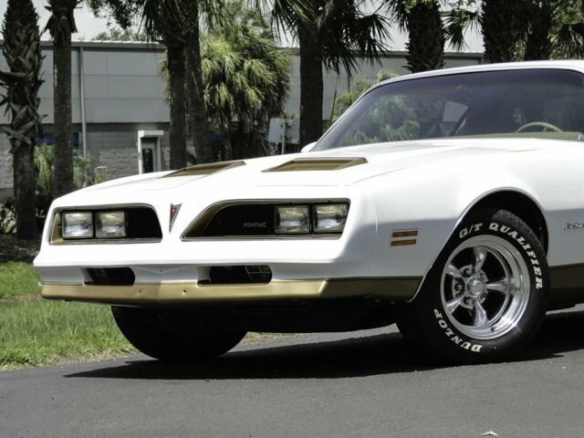 Pontiac Firebird 1978 image number 26