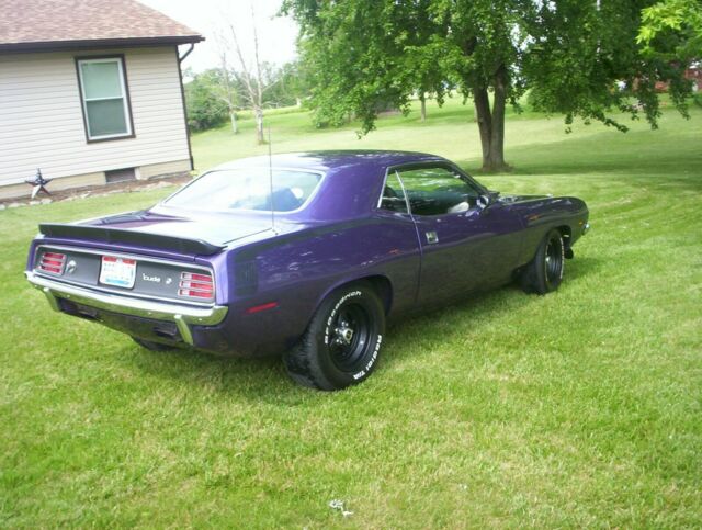 Plymouth Barracuda 1974 image number 1