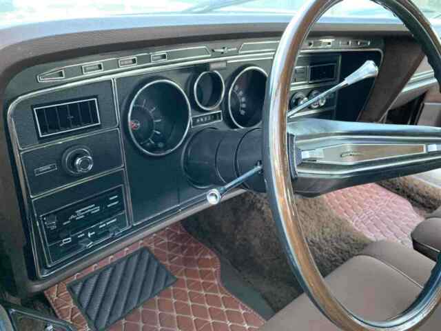 Ford Thunderbird 1972 image number 13