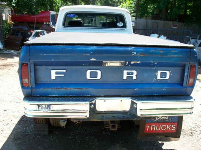 Ford F-350 1972 image number 26