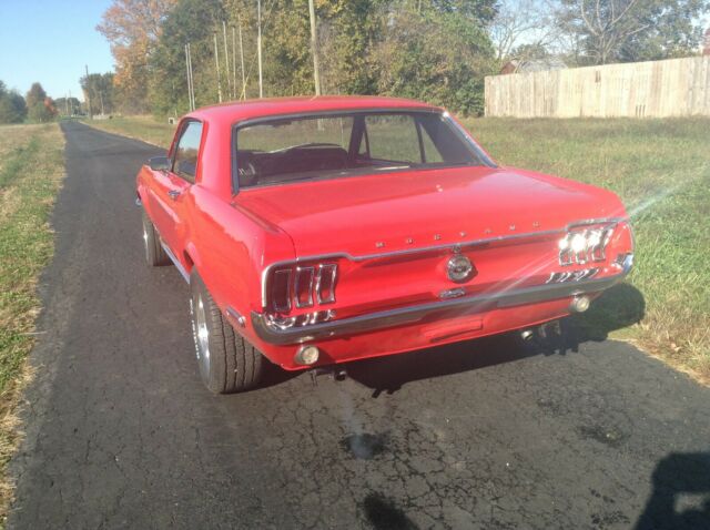 Ford Mustang 1968 image number 2