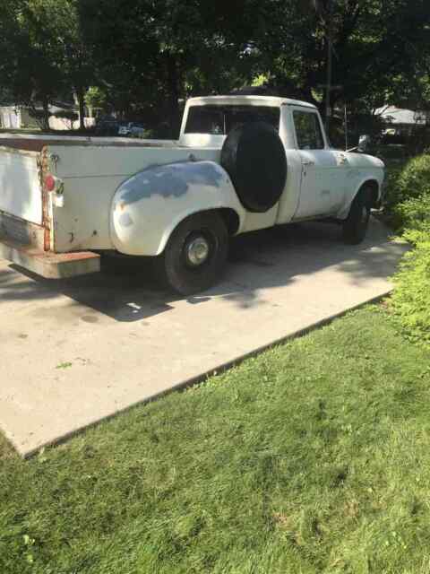 Studebaker Champ 1961 image number 1