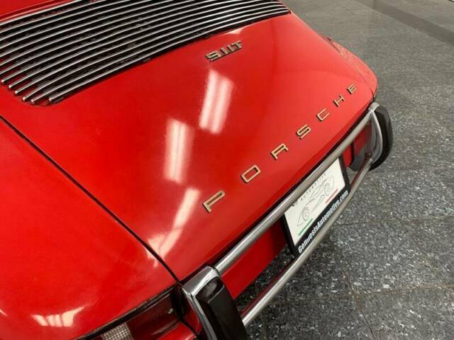 Porsche 911 1971 image number 12