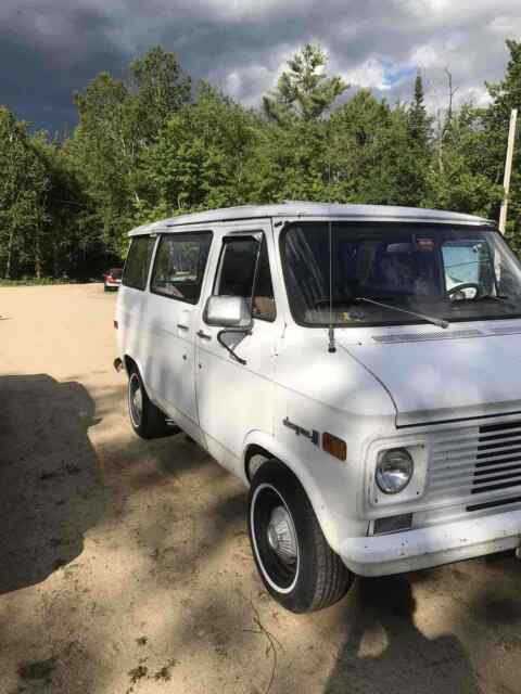 Chevrolet Van 1970 image number 25