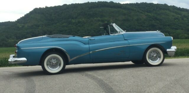 Buick Skylark 1953 image number 2