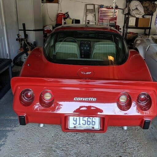 Chevrolet Corvette 1979 image number 16