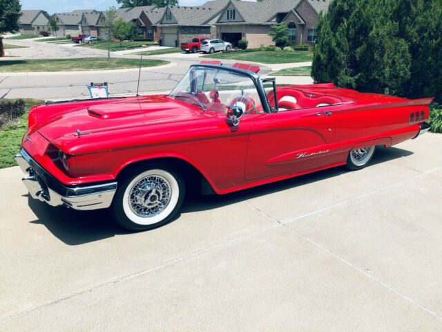 Ford Thunderbird 1960 image number 0