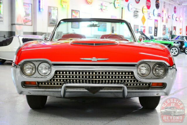 Ford Thunderbird 1962 image number 5