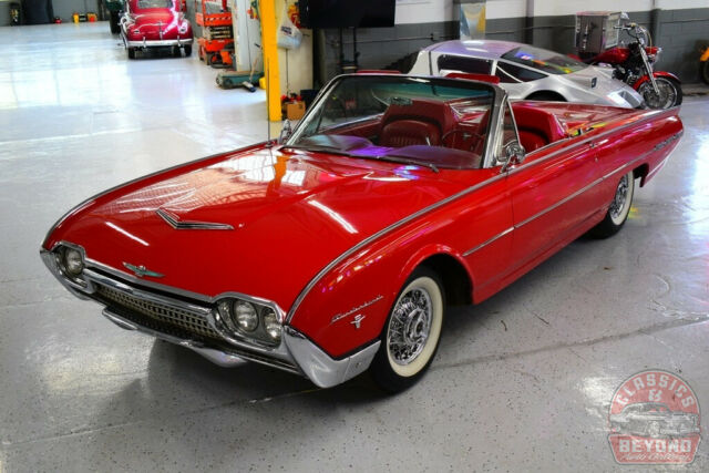 Ford Thunderbird 1962 image number 7