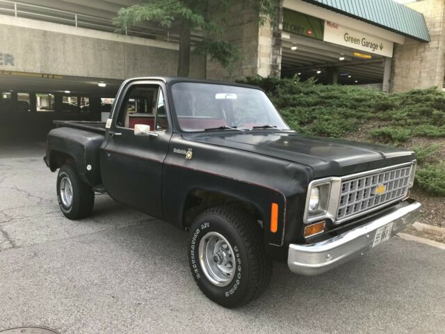 Chevrolet C/K Pickup 1500 1976 image number 27