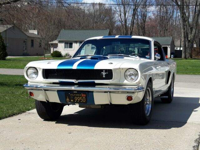 Ford Mustang 1965 image number 0