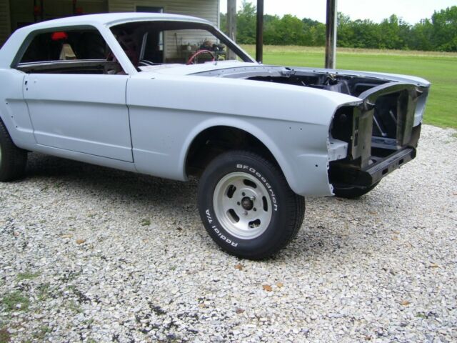 Ford Mustang 1965 image number 13